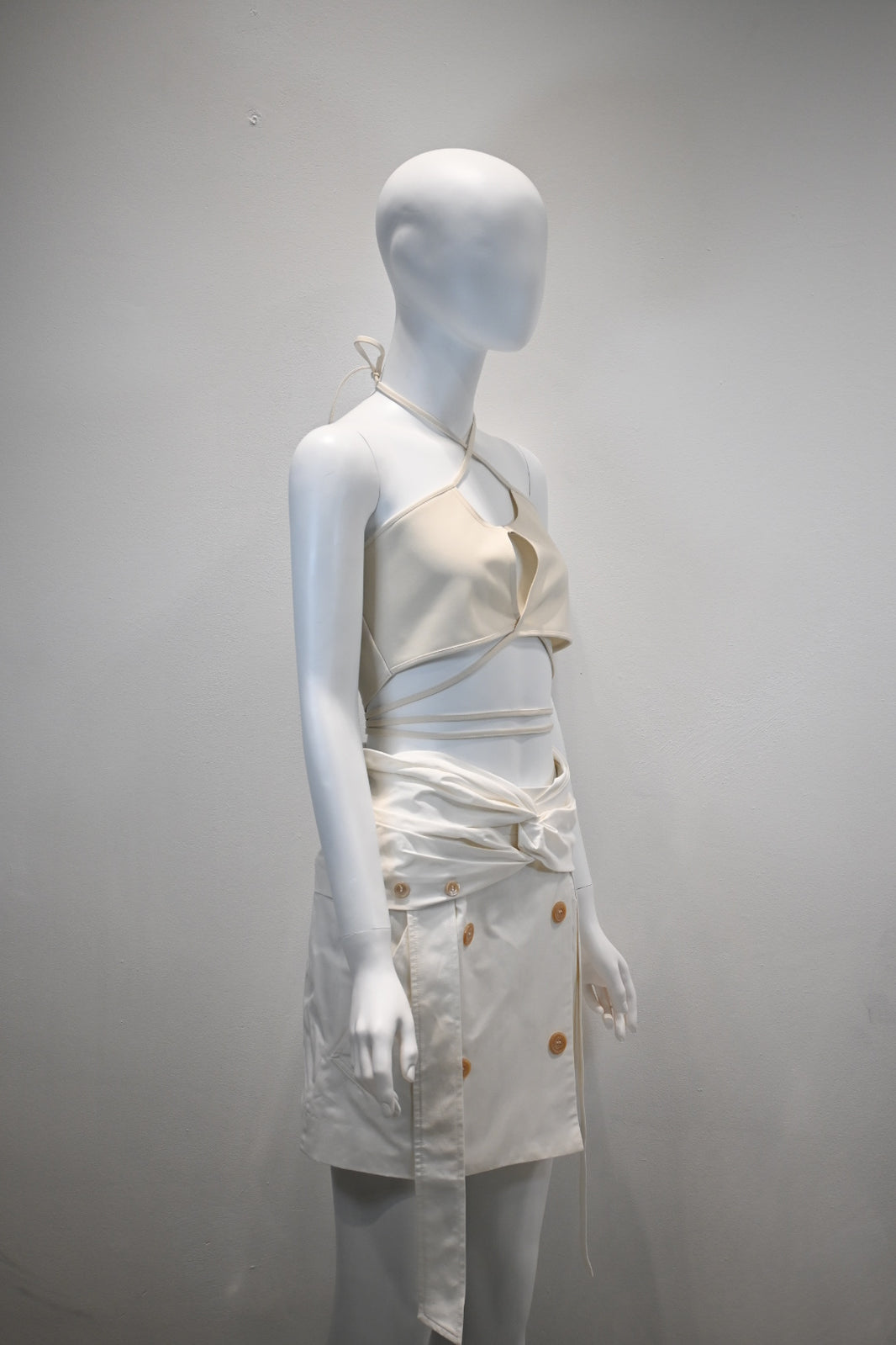 ROKH STRAPS CROSS OVER CUT OUT TOP_CREAM