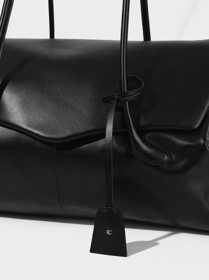 LOW CLASSIC HARICOT FLAP BAG_BLACK