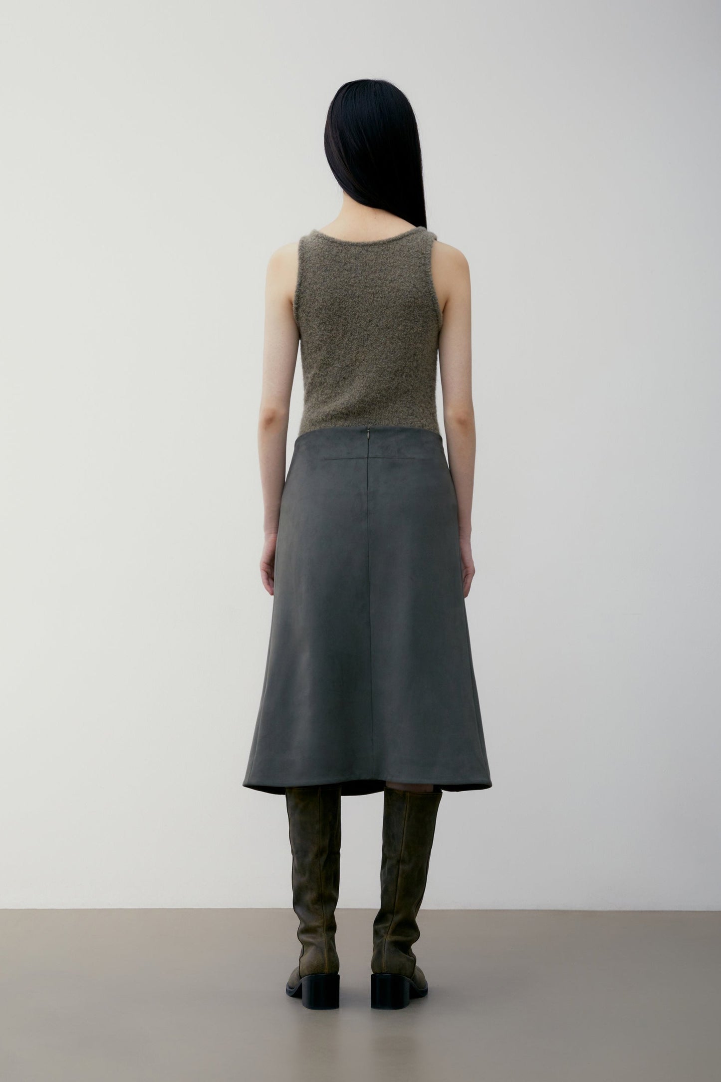 LOW CLASSIC SUEDE MERMAID SKIRT_KHAKI