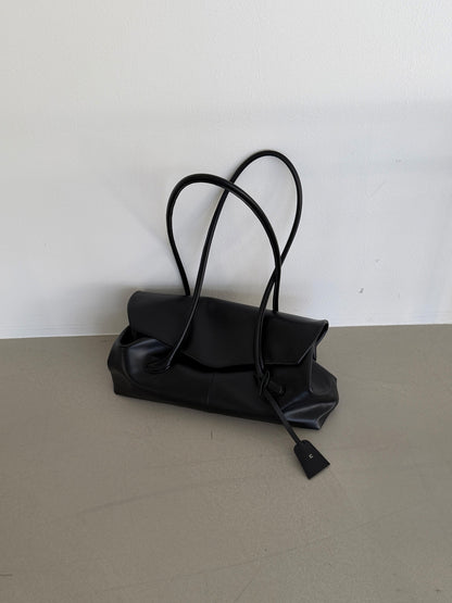 LOW CLASSIC HARICOT MINI FLAP BAG_BLACK