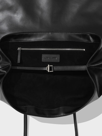 LOW CLASSIC HARICOT FLAP BAG_BLACK