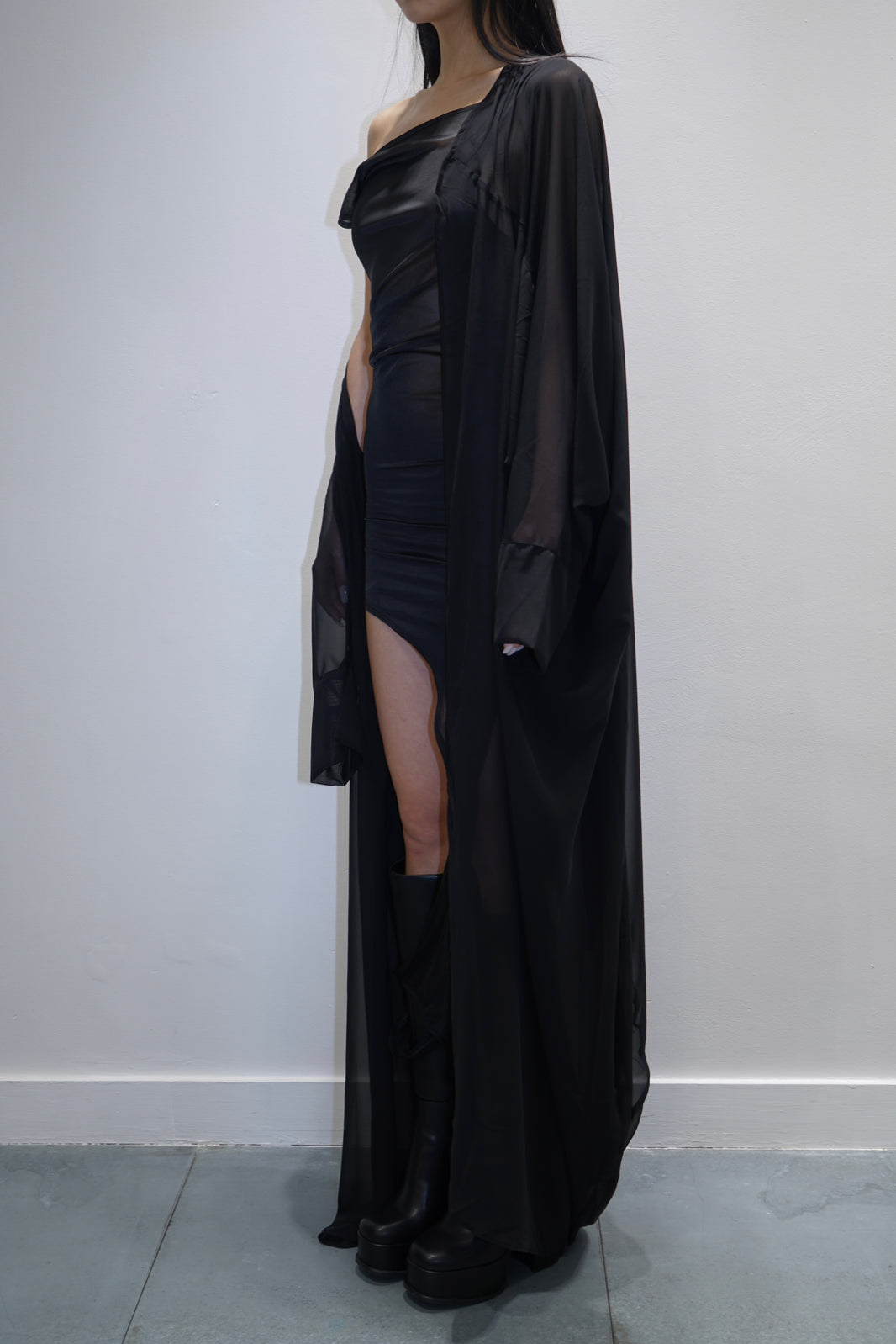 PRESSIAT BLACK HOUSE COAT