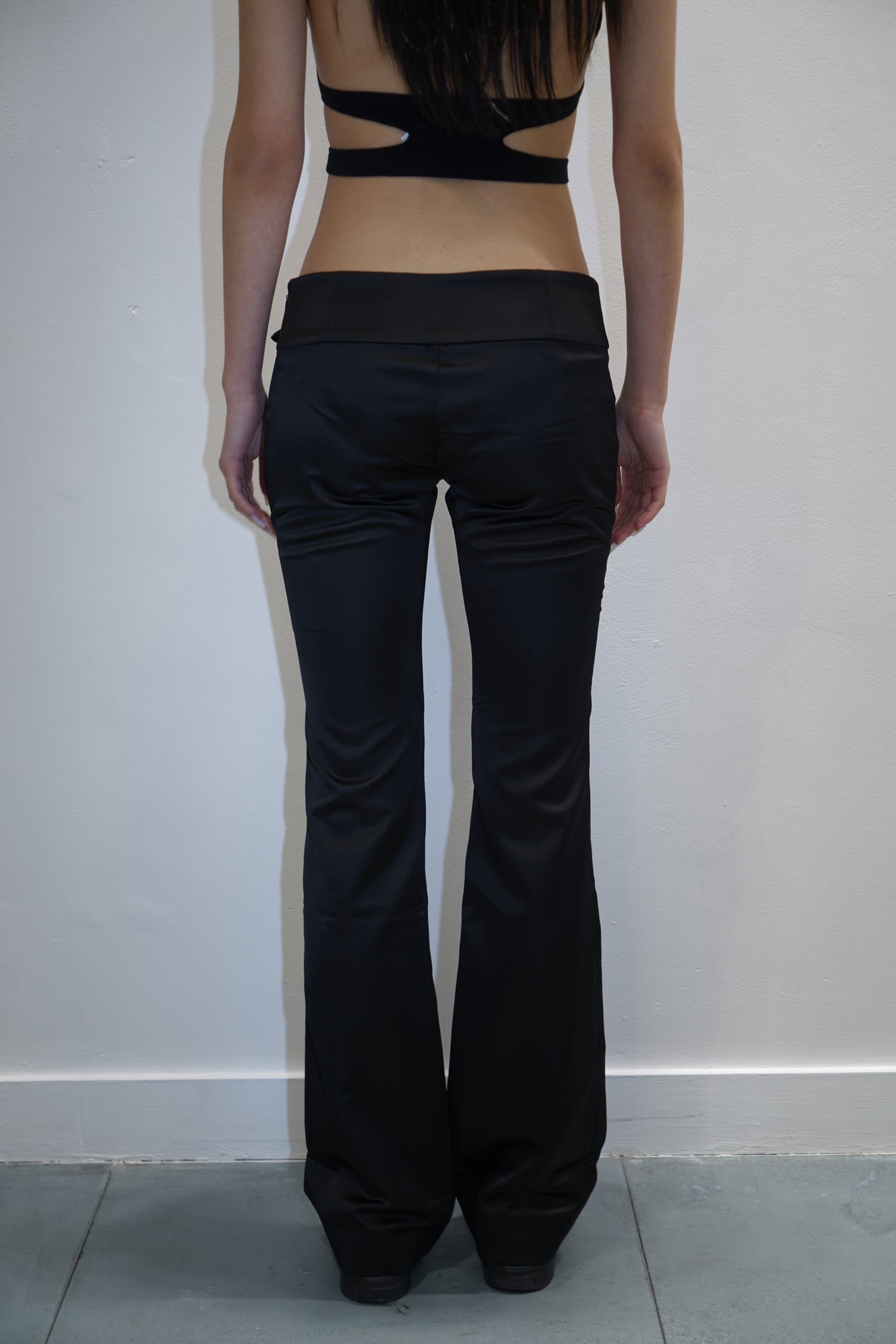 PRESSIAT BLACK LOW RISE BUCKLE PANTS