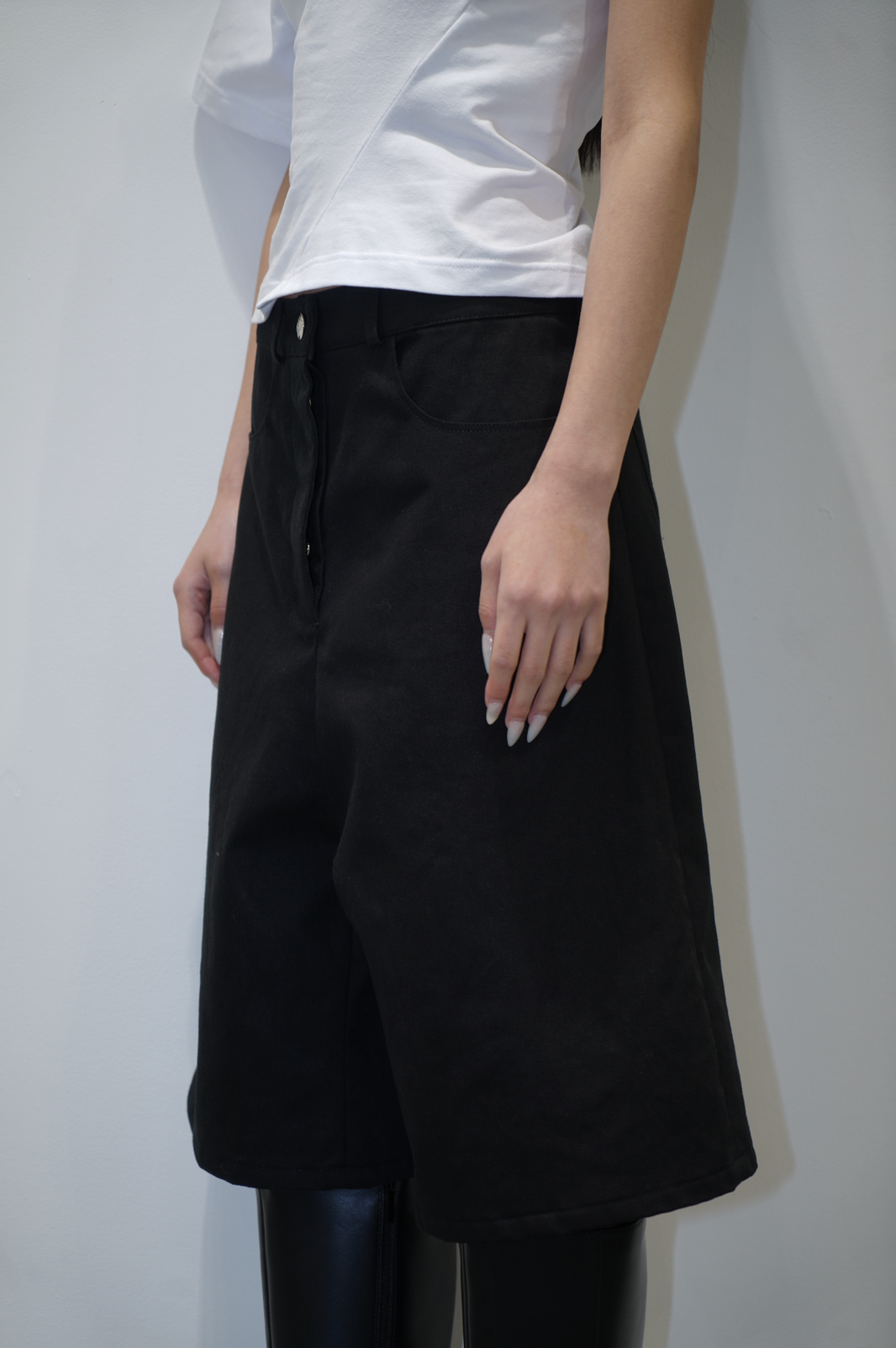 Maitrepierre Black Cotton