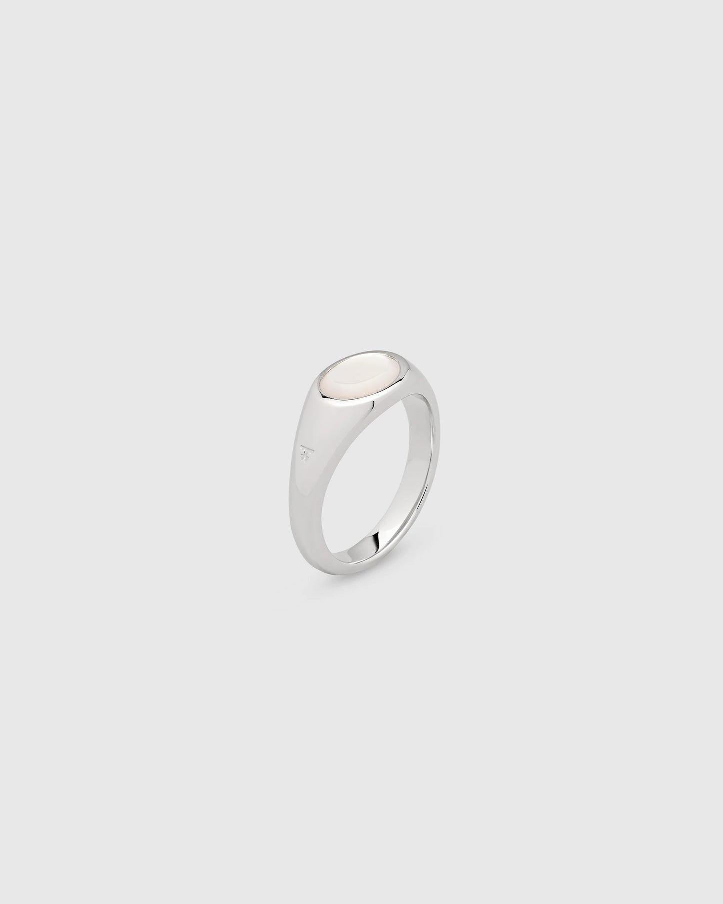 Tom Wood Joe Ring White Mother of Pearl