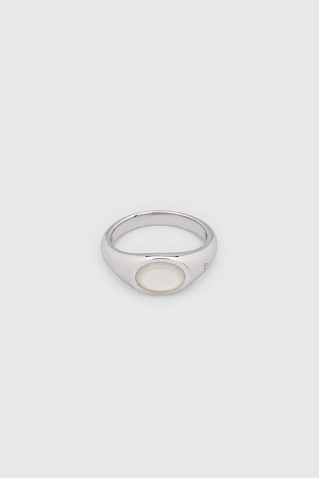 Tom Wood Joe Ring White Mother of Pearl