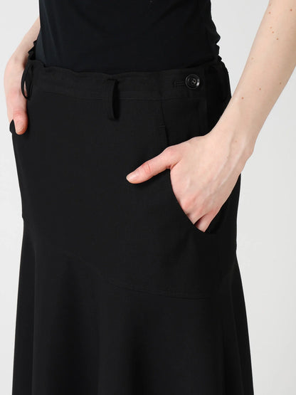 Y's WOOL GABARDINE PANEL FLARE SKIRT_BLACK