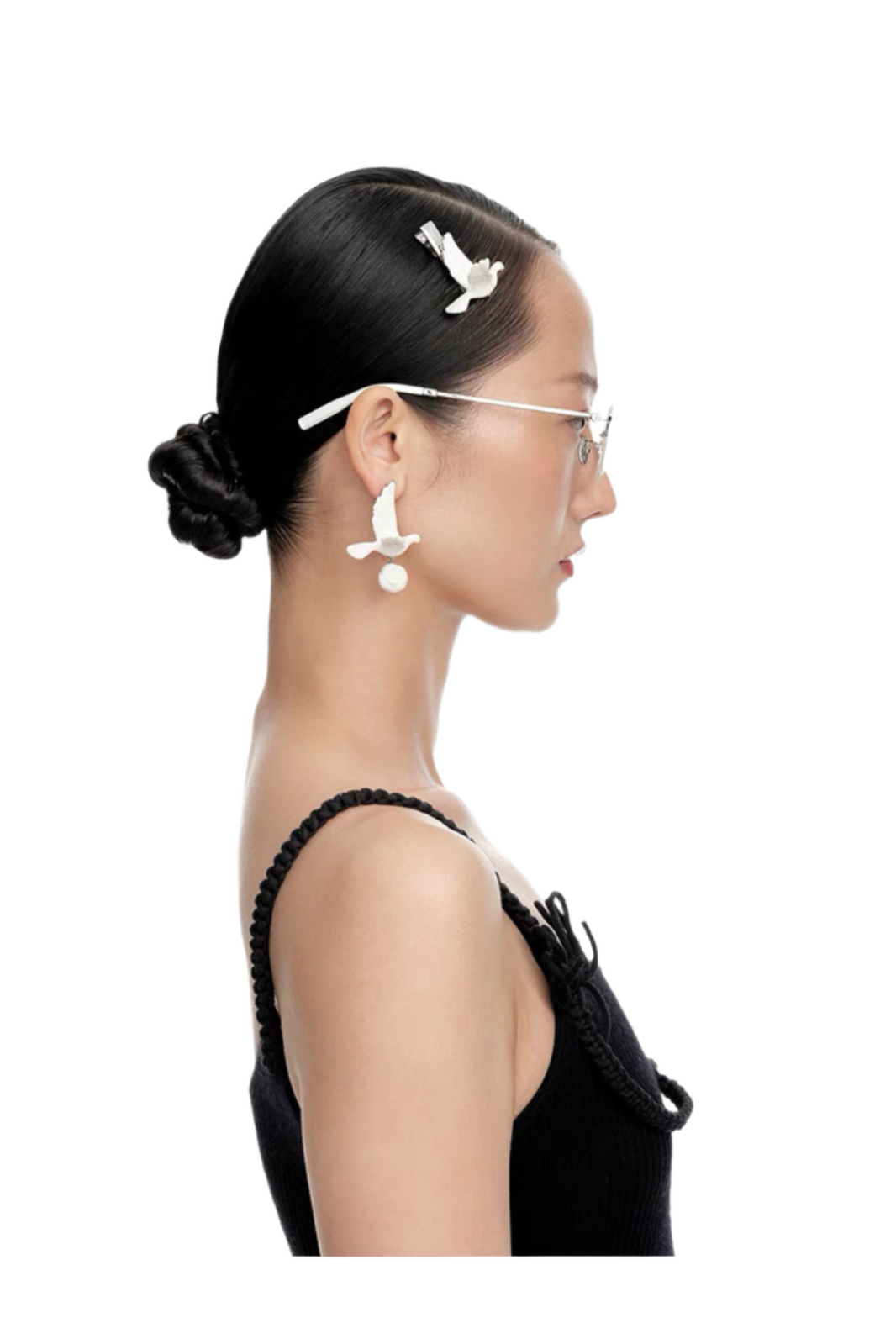 SHUSHU/TONG CERAMICS PIGEON WITH ROSE EARRING_WHITE